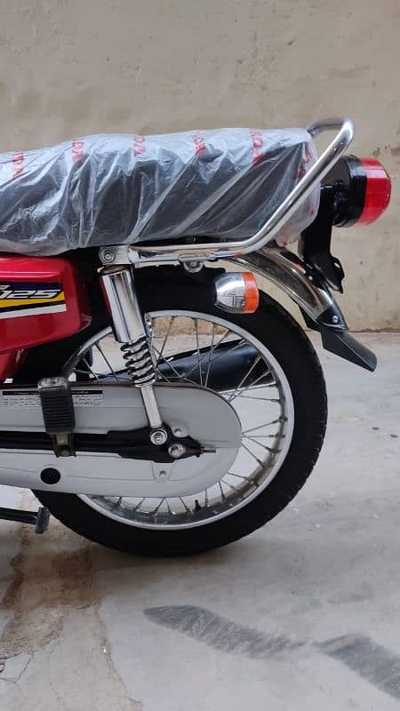 CG honda 125 larkana 2019 mint condition 6