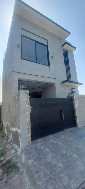 4 Marla Brand new modren House for sale in imperial 2 Block in paragon city lahore cantt 0