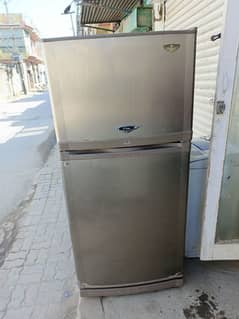 dawlance full size fridge full copper pipe