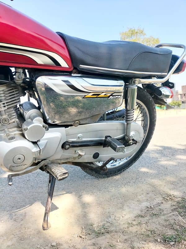 Honda 125 special edition 5