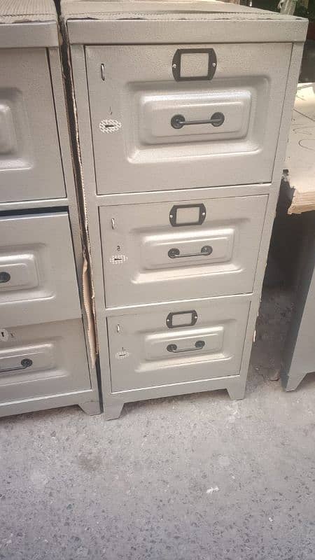 3 drawer file cabinet 2