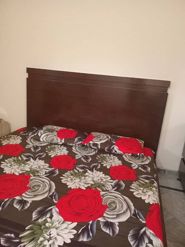 king size bed 1