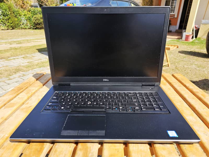 Dell Precision 7730 - Core i7 - 8th Gen 1