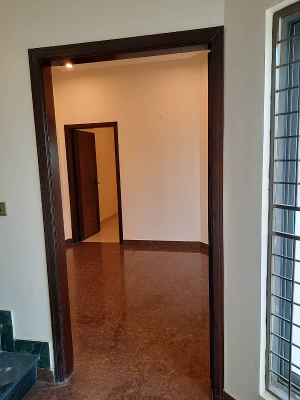 1 Kanal Upper Portion For Rent In Pia At Very Ideal Location Very Close To Main Road 0