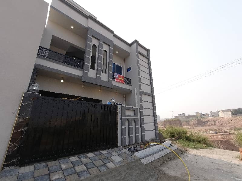 On Excellent Location House Sized 5 Marla Available In Airport Housing Society - Sector 4 2