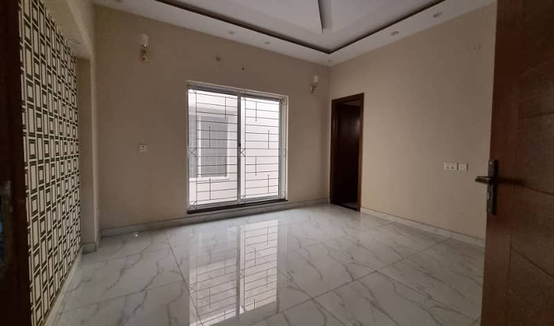 10 Marla House - Bahria Town - Sector B 7