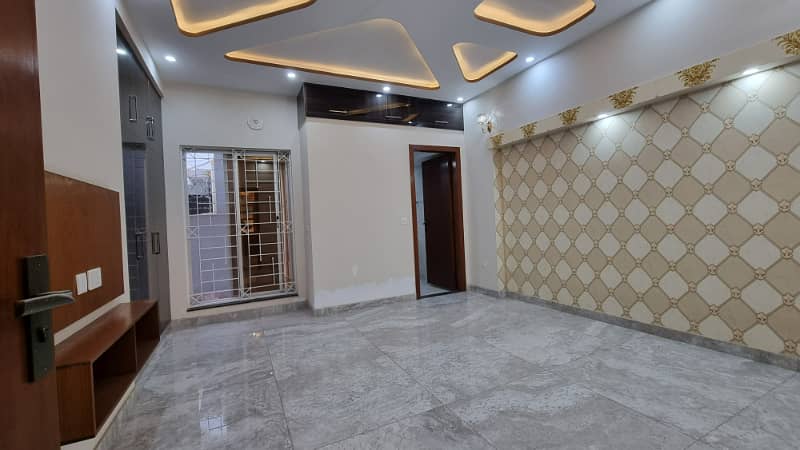 10 Marla House - Bahria Town - Sector B 13