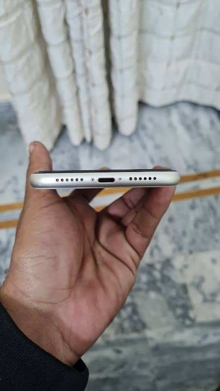 iphone 11 128gb 4