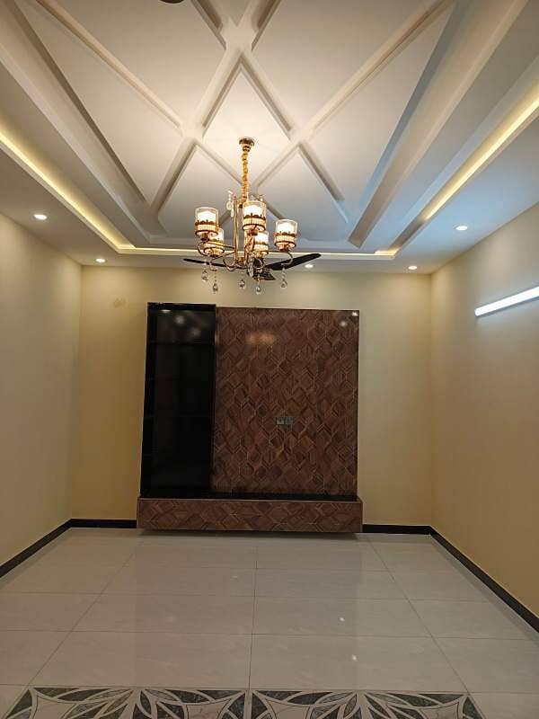 Size 35x70 Brand New Double Store Luxury House For Sale IN G-13 Income Rent 2.50 k 9