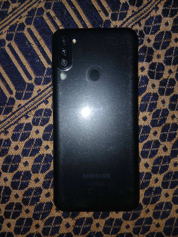 Samsung A11 2/32 With Charger 2