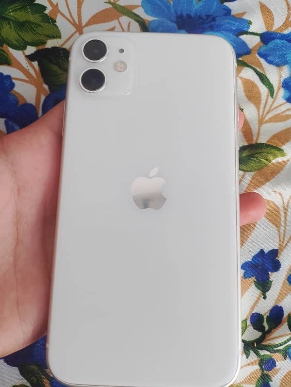 iPhone 11  64gb 3