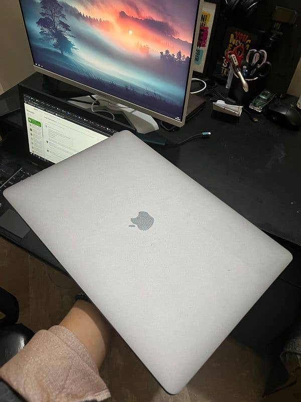 Macbook Pro 2019 0