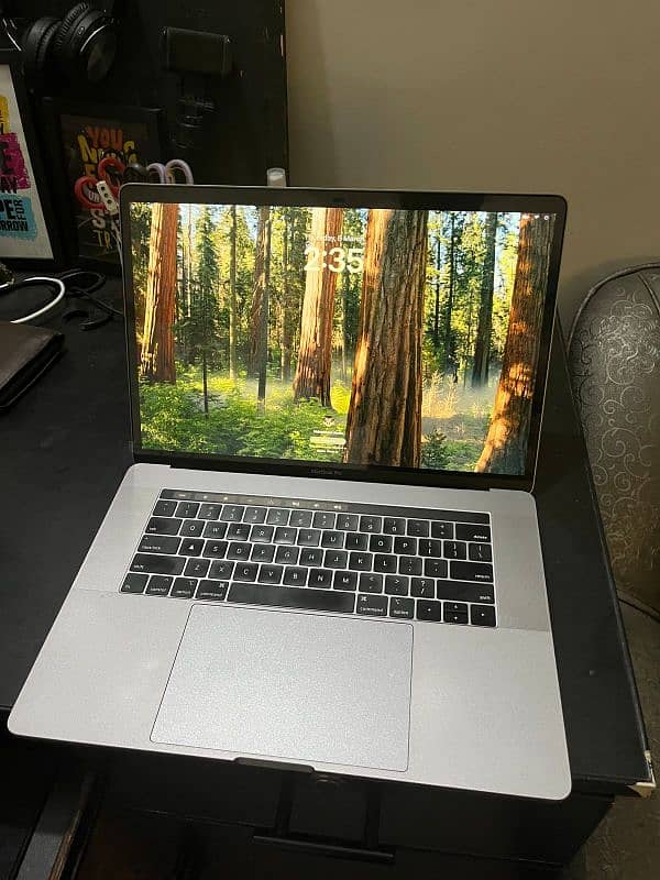 Macbook Pro 2019 7