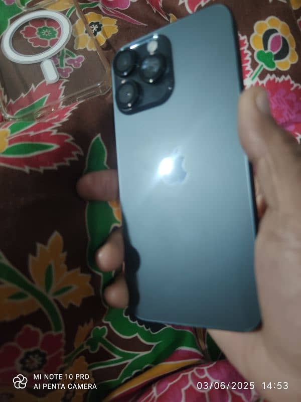 use iphone 16 pro max A Plus master 128 gb and one TB 4