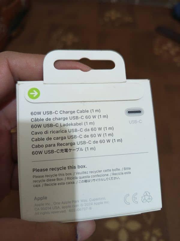 Iphone Type C charge cable 0