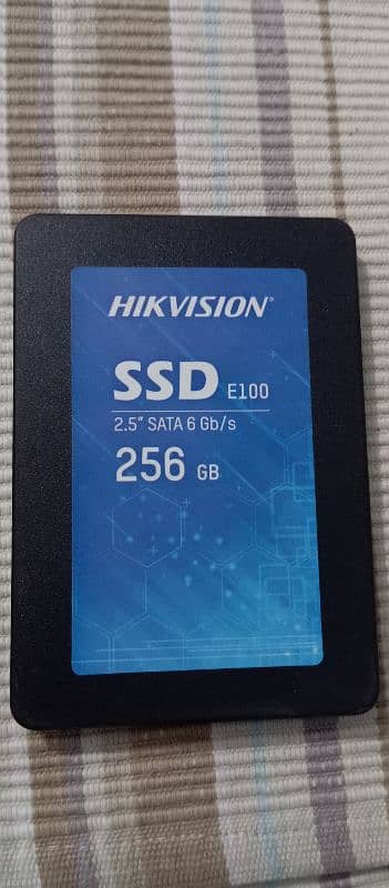 HIK vision 256 SSD 0