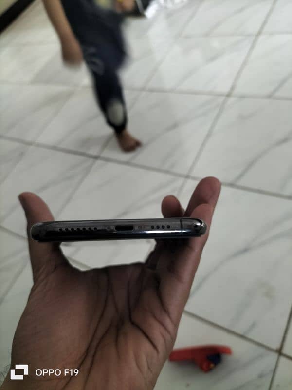 i phone 11 pro max PTA approve 64gb 8