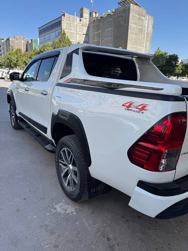 Toyota Hilux 2019 3