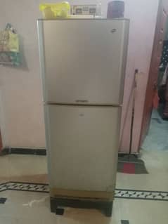 PEL refrigerator medium size 12cft