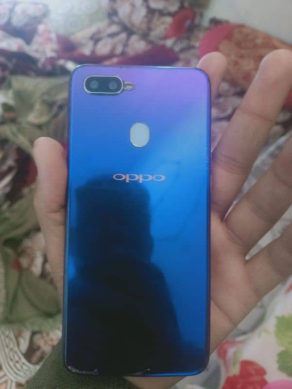 Oppo ok ha finger or spker Nahi chalta finger 100 ka ha 2