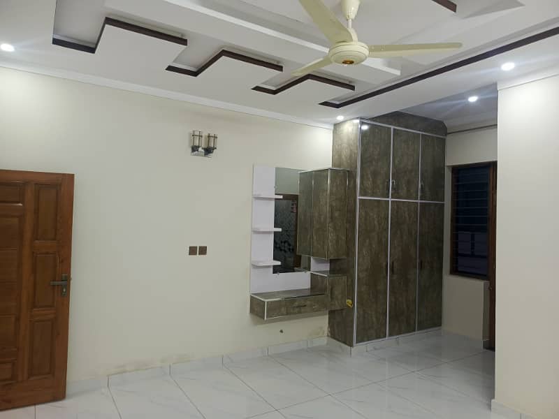 Beautiful one bedroom with attached bath and kitchen upper portion of 5 Marla available for rent in airport Housing Society Sector 4 8