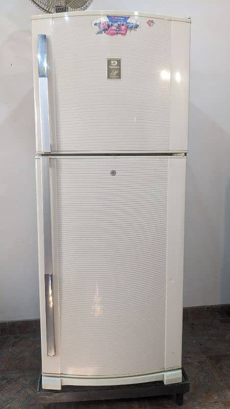 Dawlence fridge full size refrigerator for sale 1