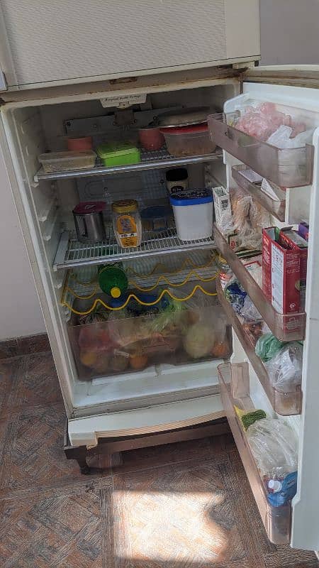 Dawlence fridge full size refrigerator for sale 9