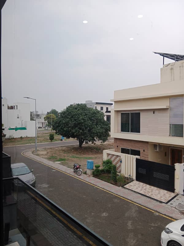 5 MARLA BRAND NEW HOUSE FOR SALE IN K BLOCK, DREAM GARDENS LAHORE. 2