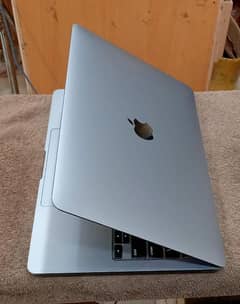 Macbook Pro 2020 m1 13inch Retina