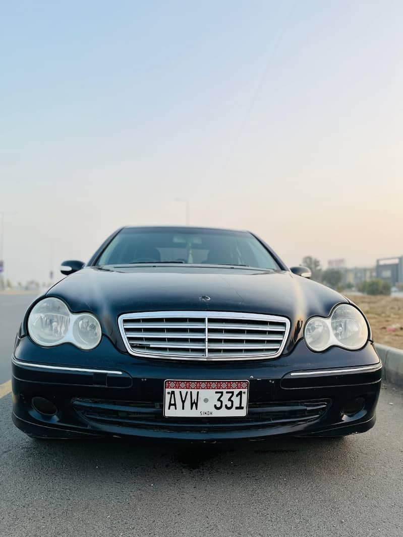 Mercedes C Class 2007 model 2013 registered 4