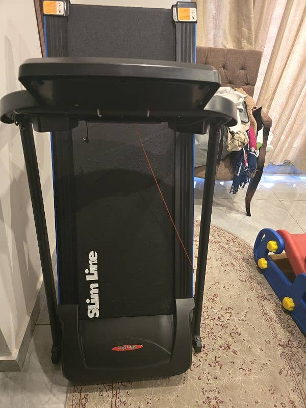 Treadmill Totally New 1