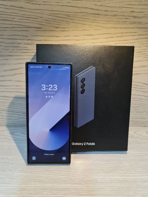 Samsung Galaxy ZFold 6 256gb 2 Months Used 5