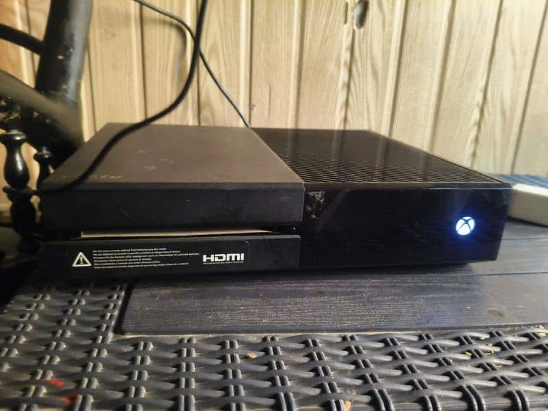 New Xbox one For sale 500 Gb 1