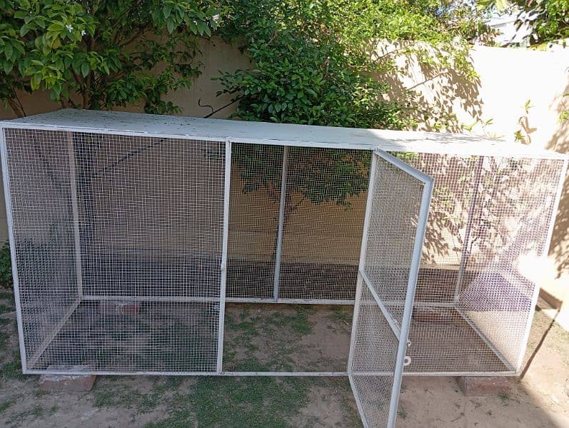 HENS/ PARROT CAGE 1