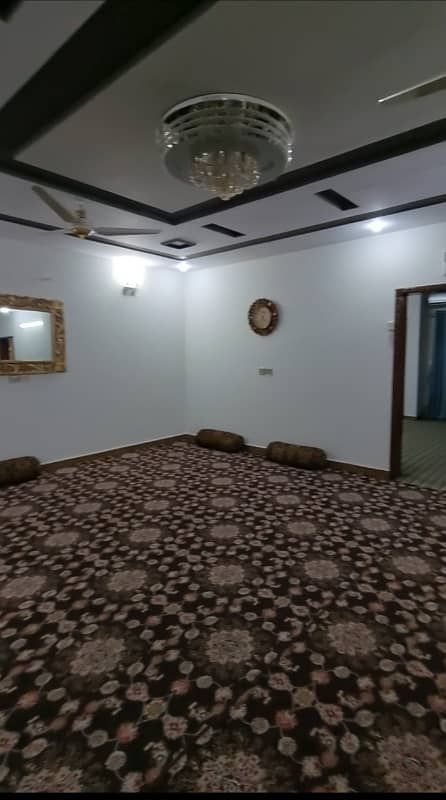 Luxurious 12 Marla Corner House on Main Boulevard, Bahria Town Lahore 4