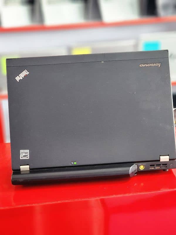 Lenovo x220 i5 2nd generation ram 4gb HDD 320gb 3