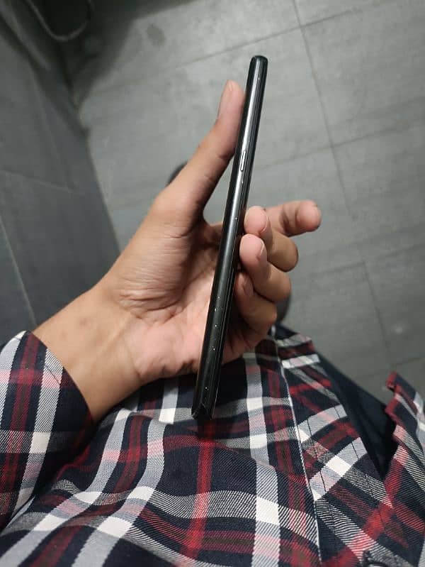 Samsung Galaxy note 8 6gb 64gb duel sim 9