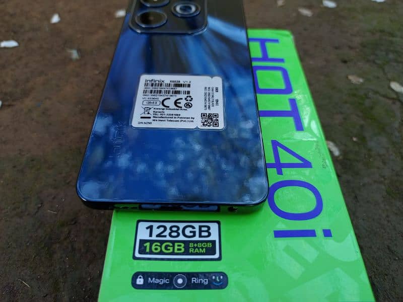 Infinix Hot40i [128/8] with 10/10 condition. No Exchange & Bargain. 3