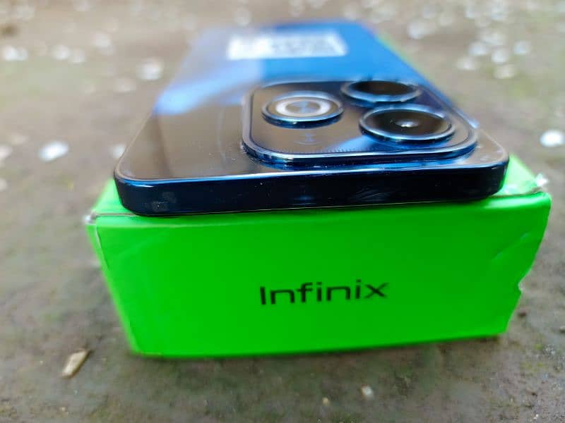 Infinix Hot40i [128/8] with 10/10 condition. No Exchange & Bargain. 8