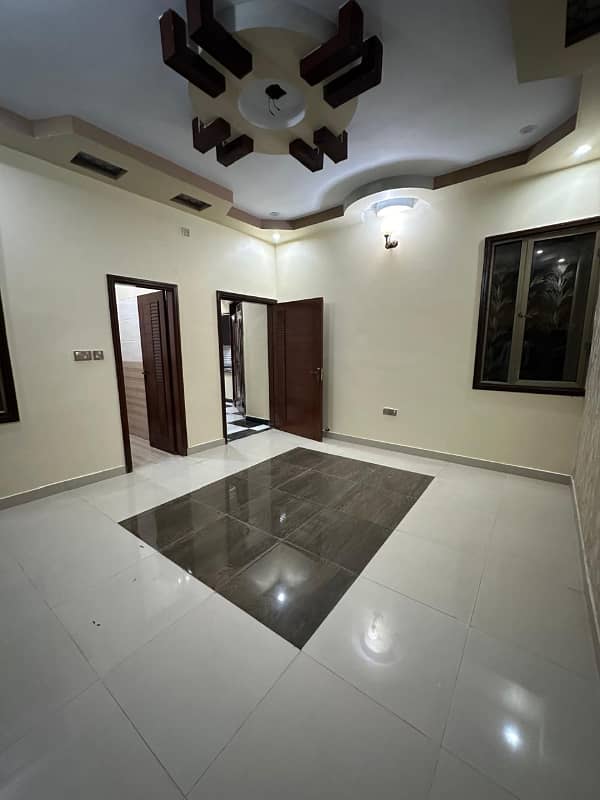 3rd Floor Portion with Roof Available for Sale in Gulshan Iqbal Block-6 0