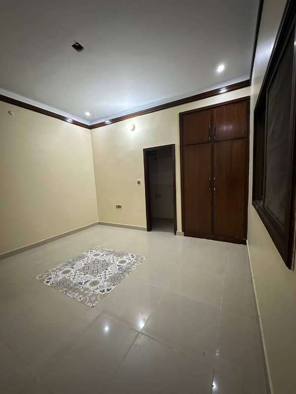 3rd Floor Portion with Roof Available for Sale in Gulshan Iqbal Block-6 8