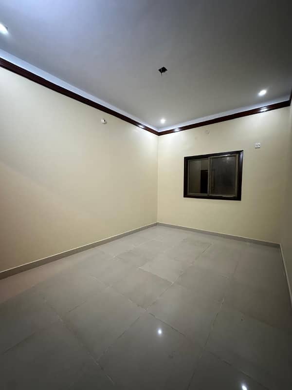 3rd Floor Portion with Roof Available for Sale in Gulshan Iqbal Block-6 13