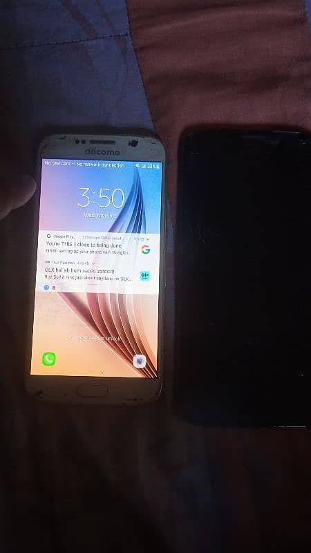 Samsung s6 Motorola z3. . 0