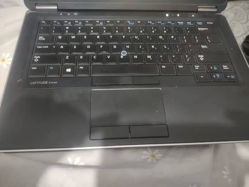 Laptop Dell Latitude E7440 Core i7 4th Gen 7