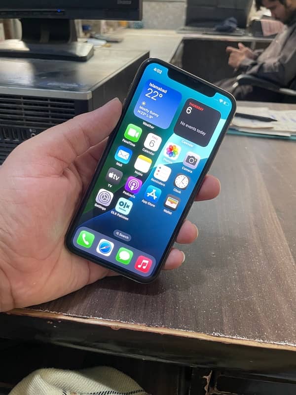 iPhone 11pro 64gb non pta factory unlock condition 10/10 all okay 0 3