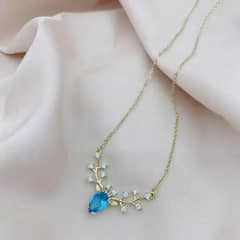 Blue Diamond Deer Gold - Necklace