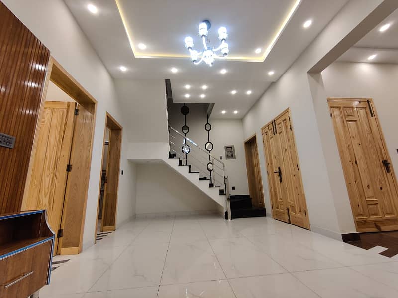 5 Marla Brand New House For Sale In Lake City - Sector M-7B Lake City Lahore 4