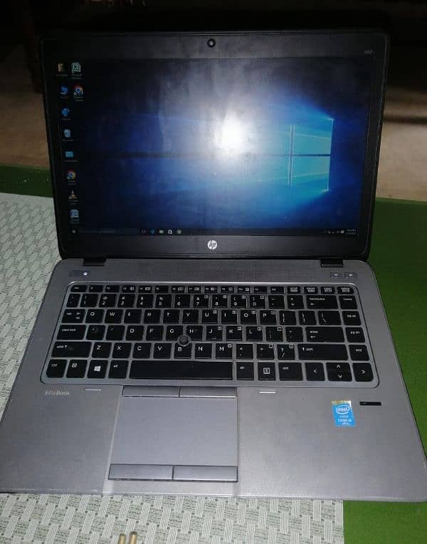 HP Elite Book 840 2