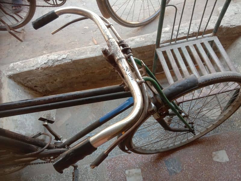 Bicycle 10/10 condition 3