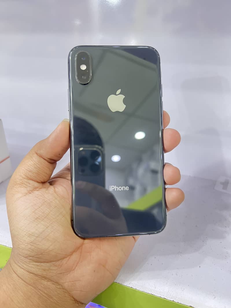 Apple iPhone XS 0